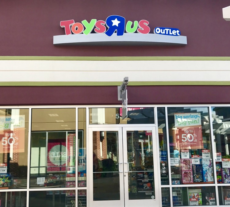 Toys"R"Us Outlet Center (Chesterfield,&nbspMO)